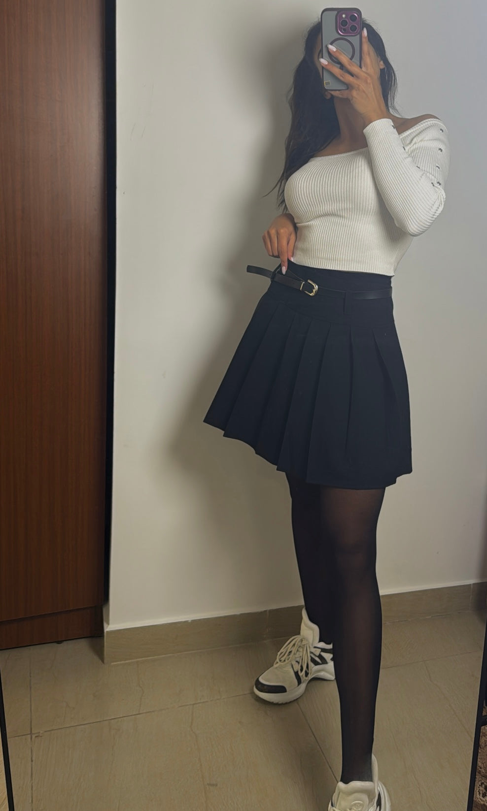 Skirt with belt