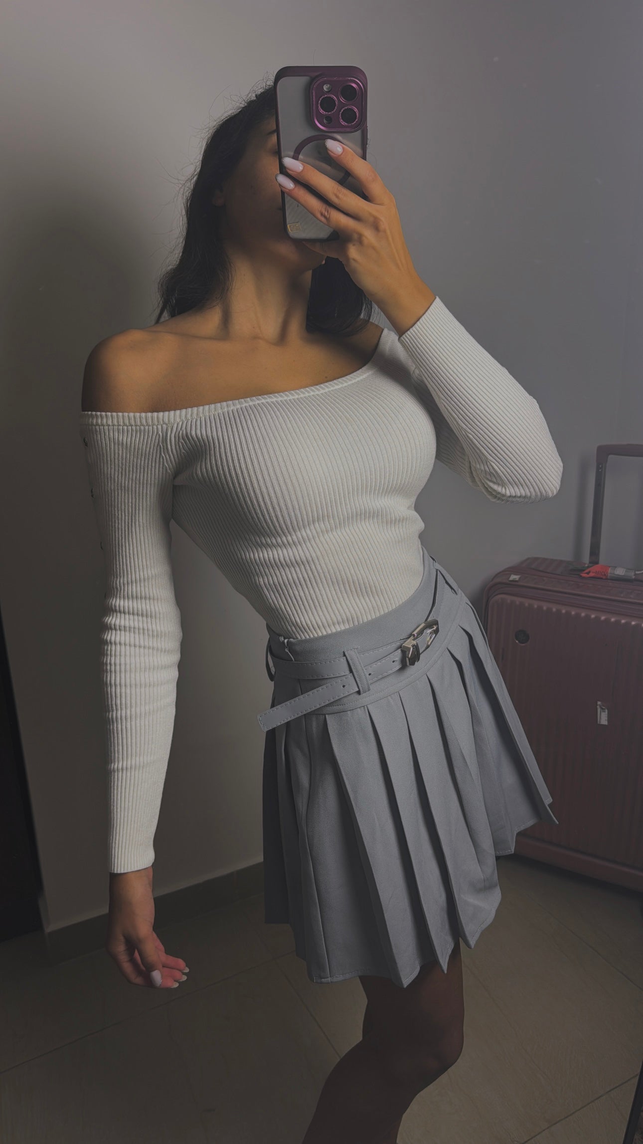 Skirt with belt