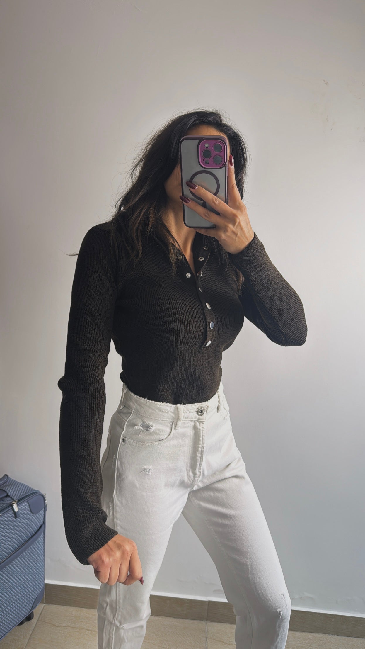 Wool sweater with buttons