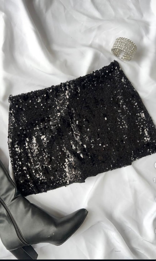 Black glitter short